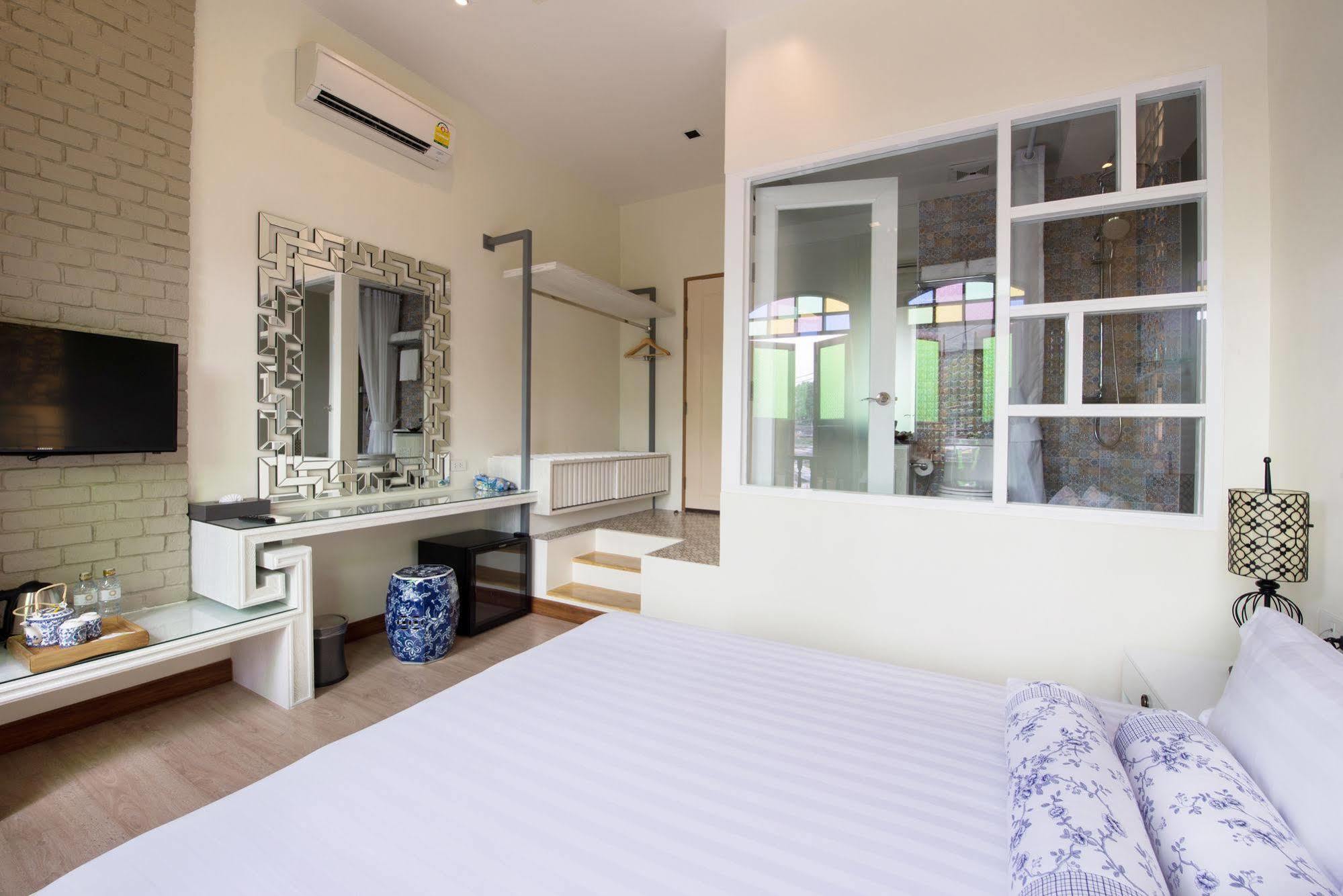 O'nya Hotel